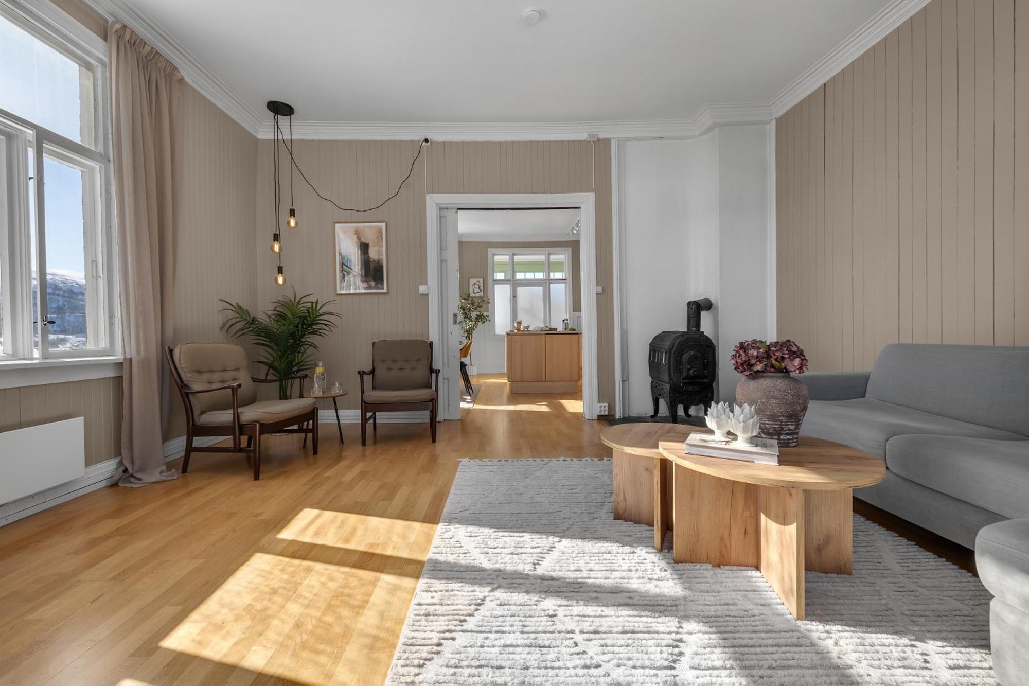 Lovely City Center Apartment With Amazing Views And Free Parking! Tromsø Extérieur photo