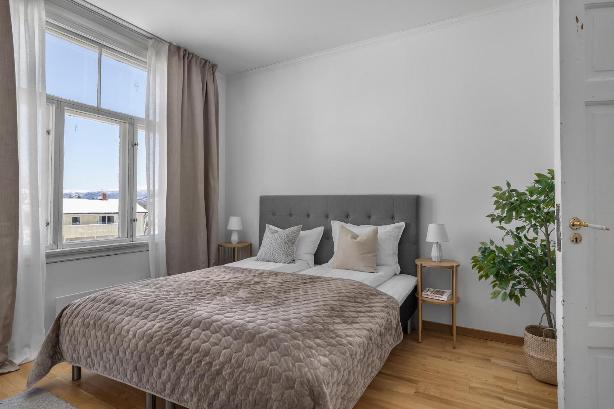Lovely City Center Apartment With Amazing Views And Free Parking! Tromsø Extérieur photo