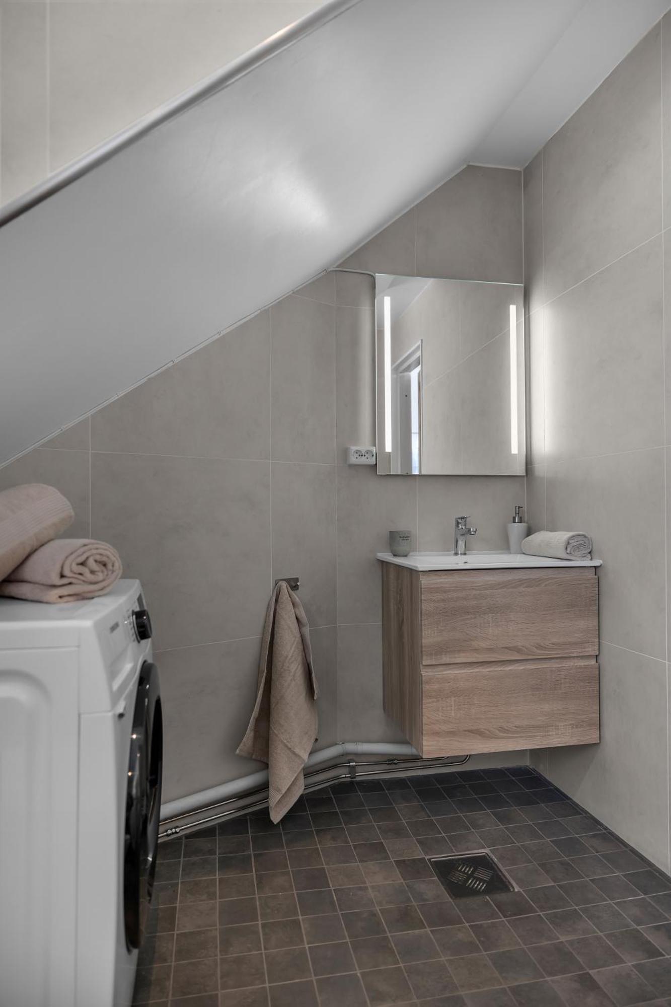 Lovely City Center Apartment With Amazing Views And Free Parking! Tromsø Extérieur photo